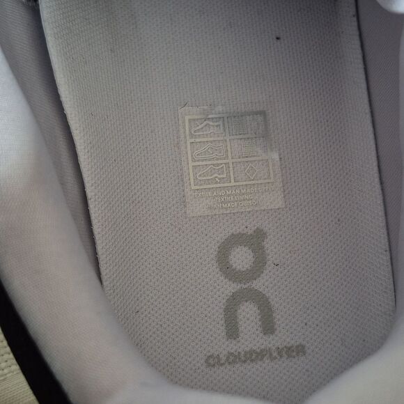 On Running Light Cloudflyer Gray and Mint Sneakers - Picture 2 of 16